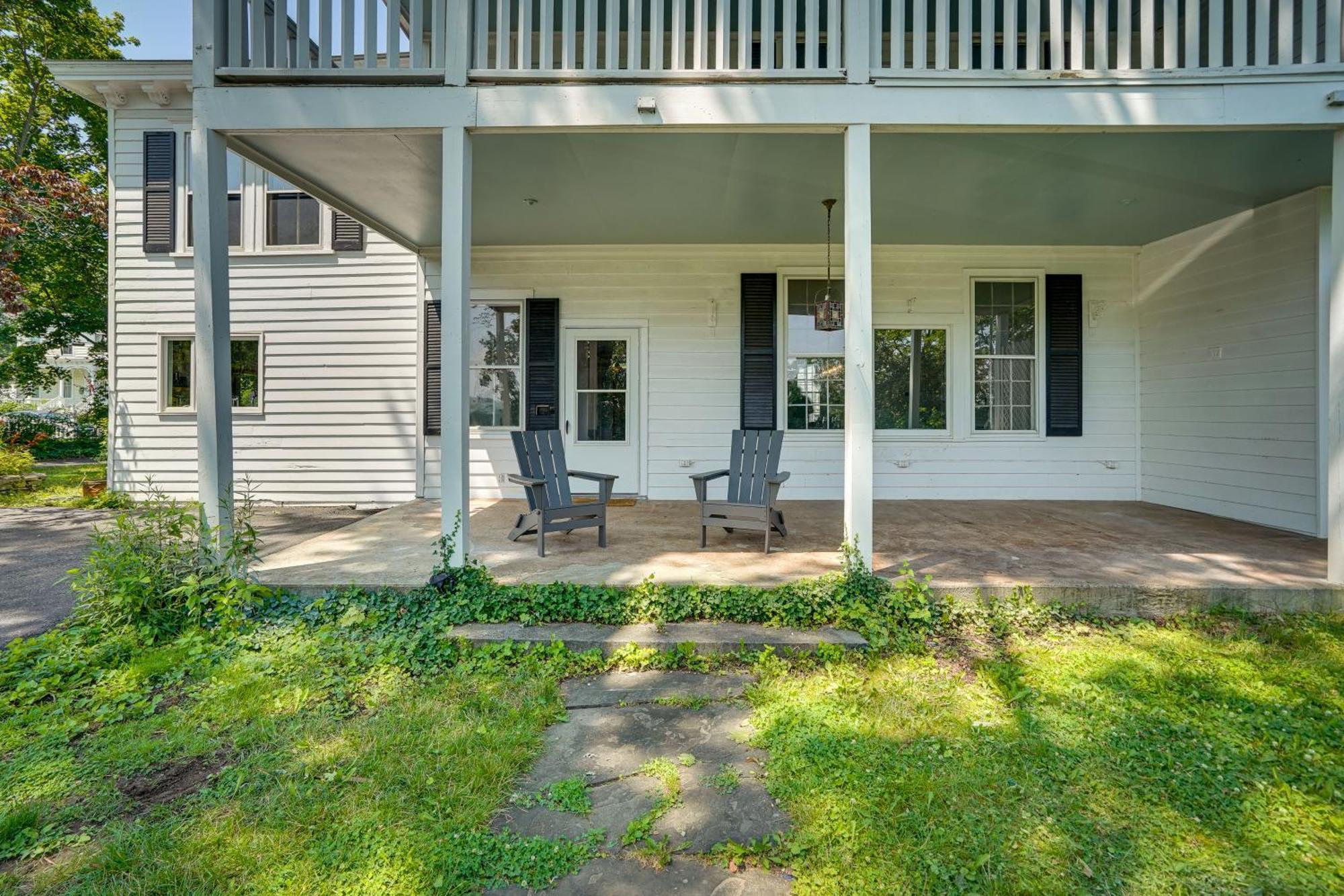 Historic Home In Coxsackie With Hudson River Views! Exterior photo